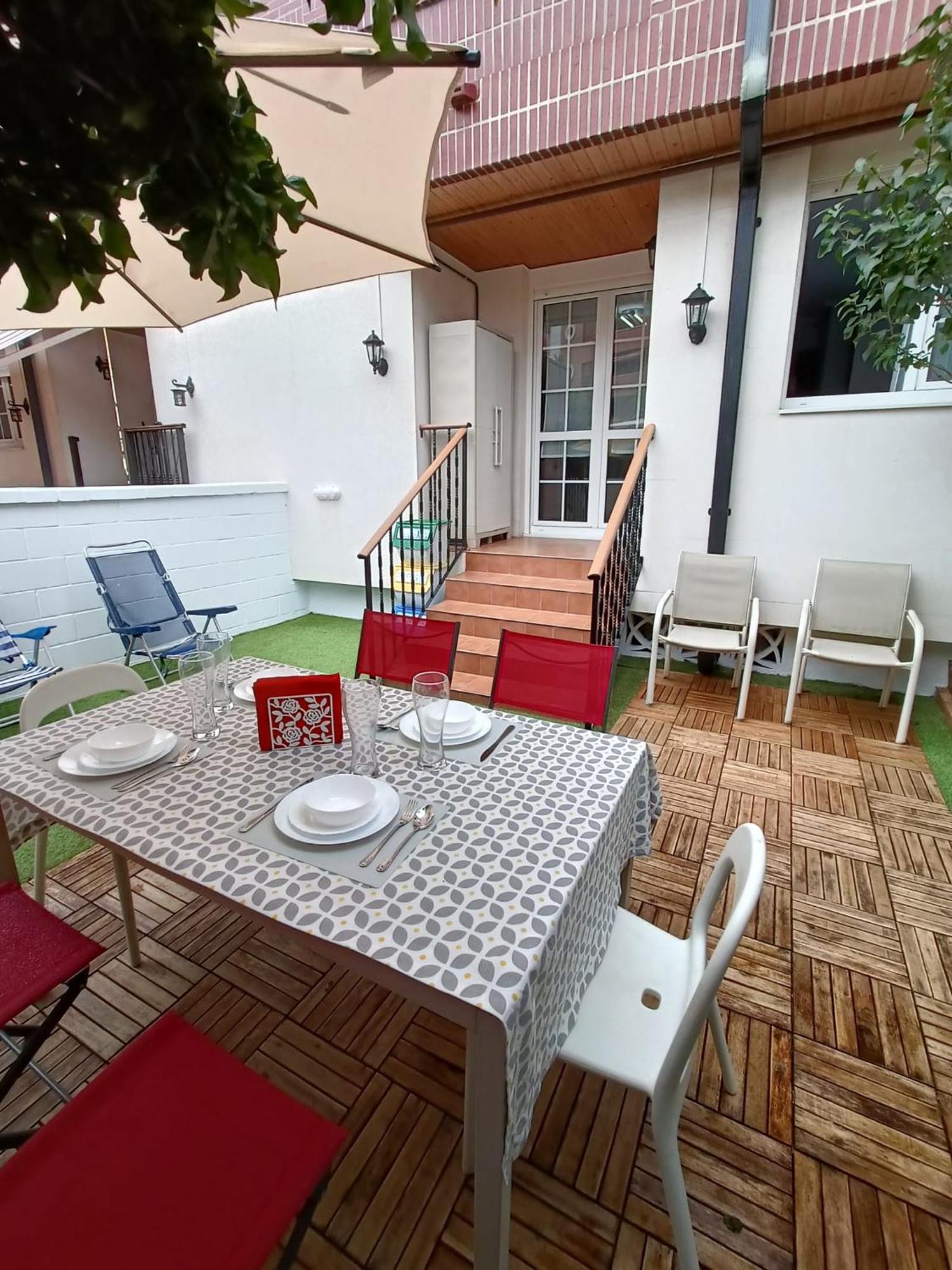 Paraiso Soleado: Piso Con Terraza, Piscina Y Garaje A 5 Min De Playa Castro Urdiales Exterior foto